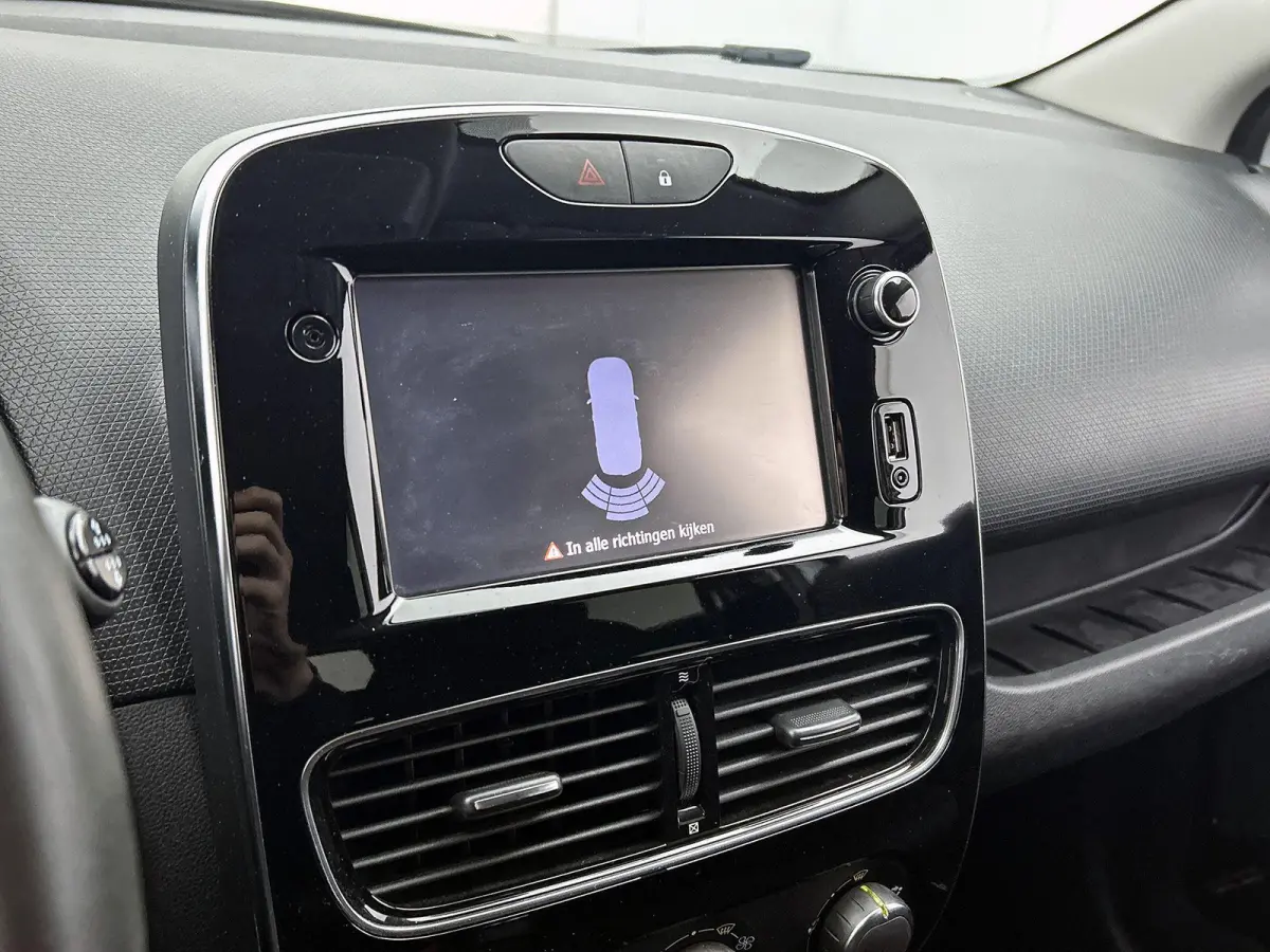 0.9 TCe Limited | Airconditioning | Cruise Control | Parkeersensoren |