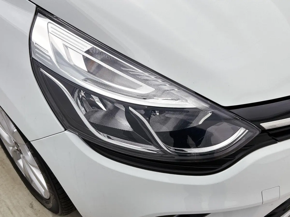 0.9 TCe Limited | Airconditioning | Cruise Control | Parkeersensoren |