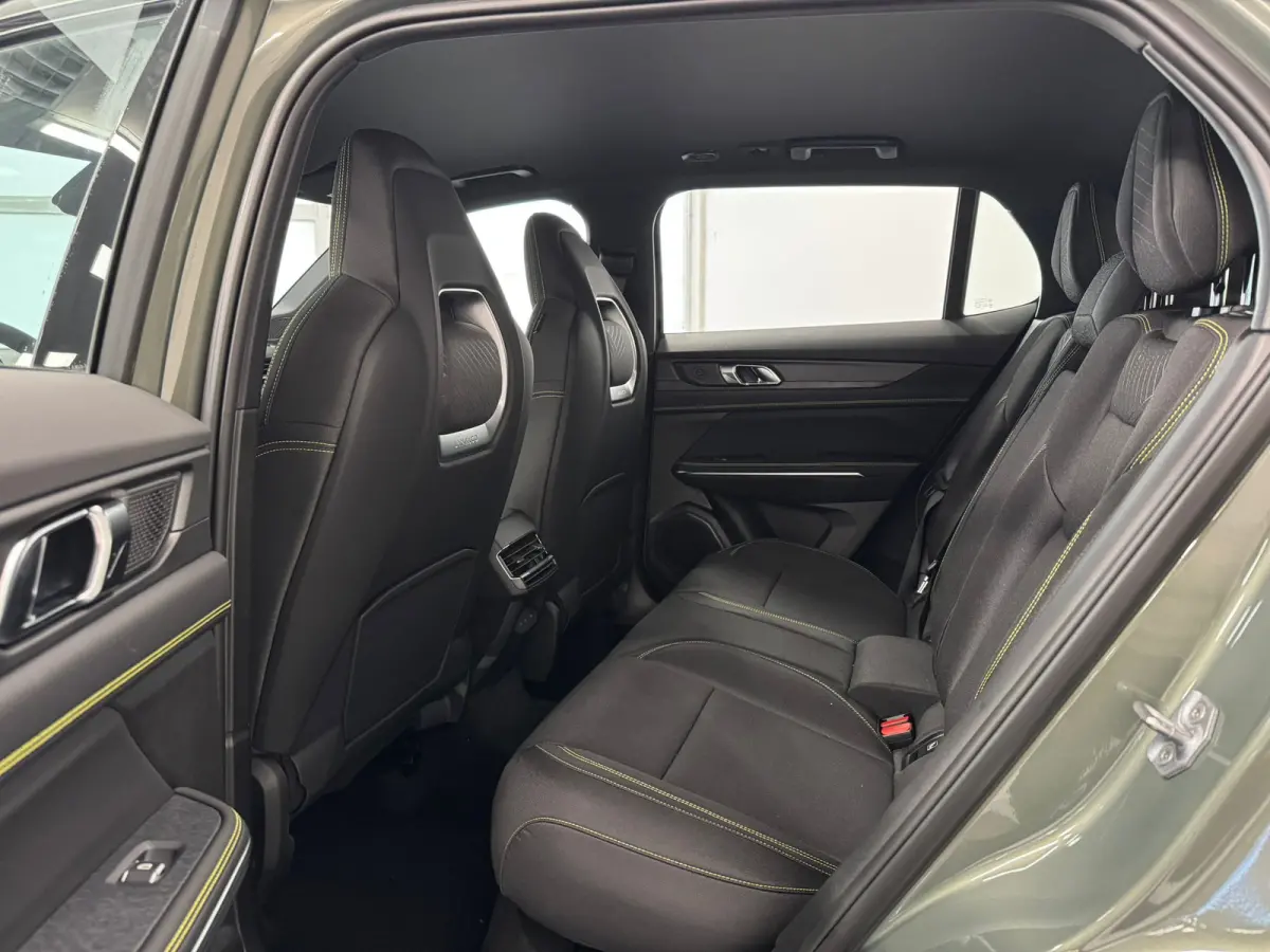 1.5 Core | Achteruitrijcamera | Alarmsysteem | Apple Carplay/Android Auto|telefoonintegratie premium