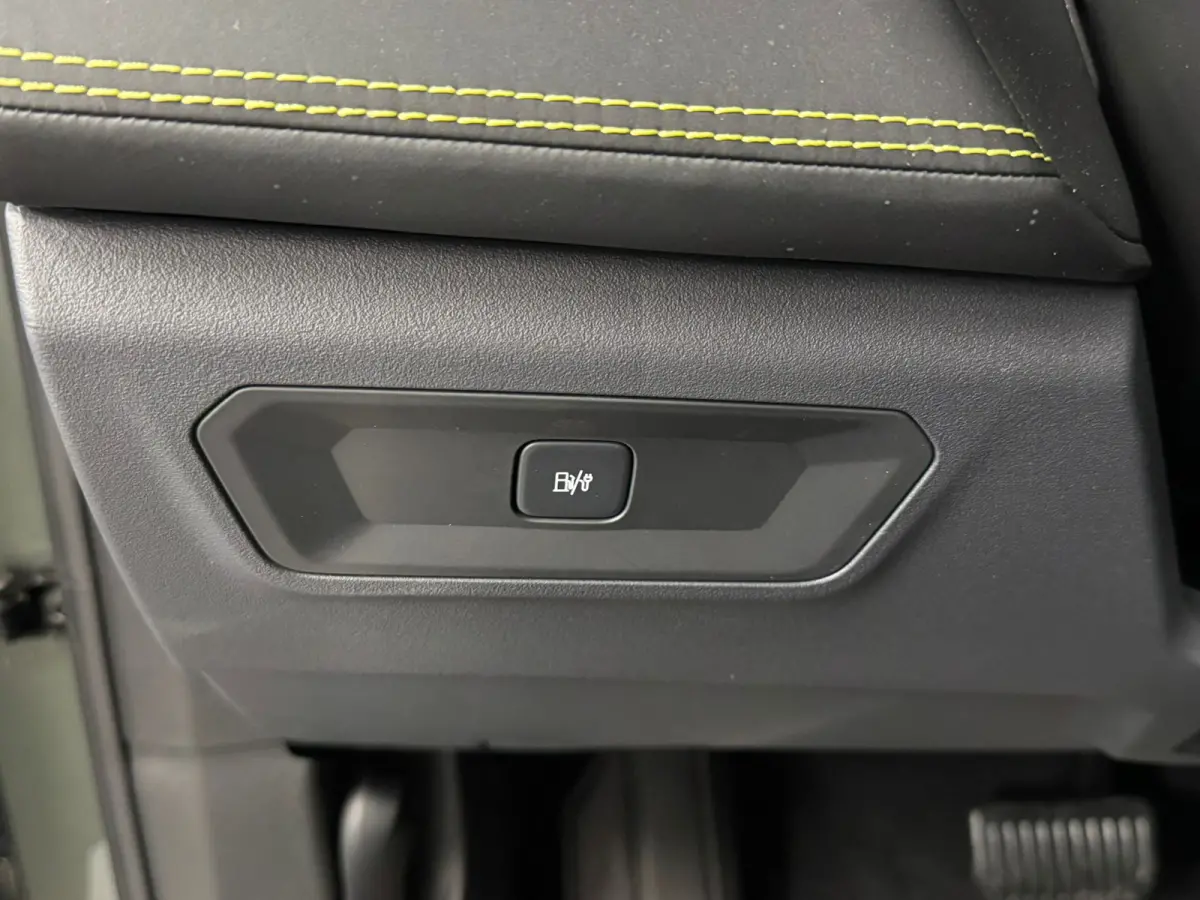 1.5 Core | Achteruitrijcamera | Alarmsysteem | Apple Carplay/Android Auto|telefoonintegratie premium