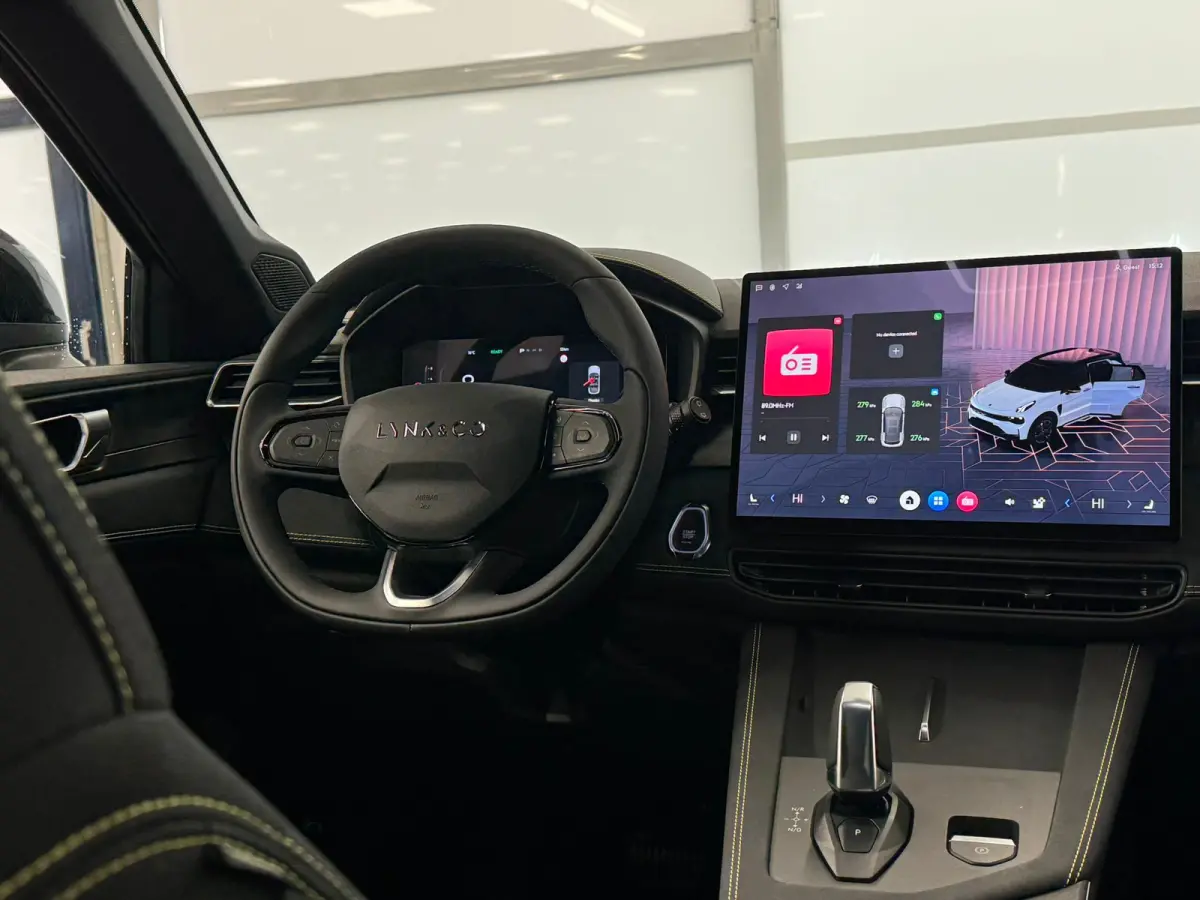 1.5 Core | Achteruitrijcamera | Alarmsysteem | Apple Carplay/Android Auto|telefoonintegratie premium