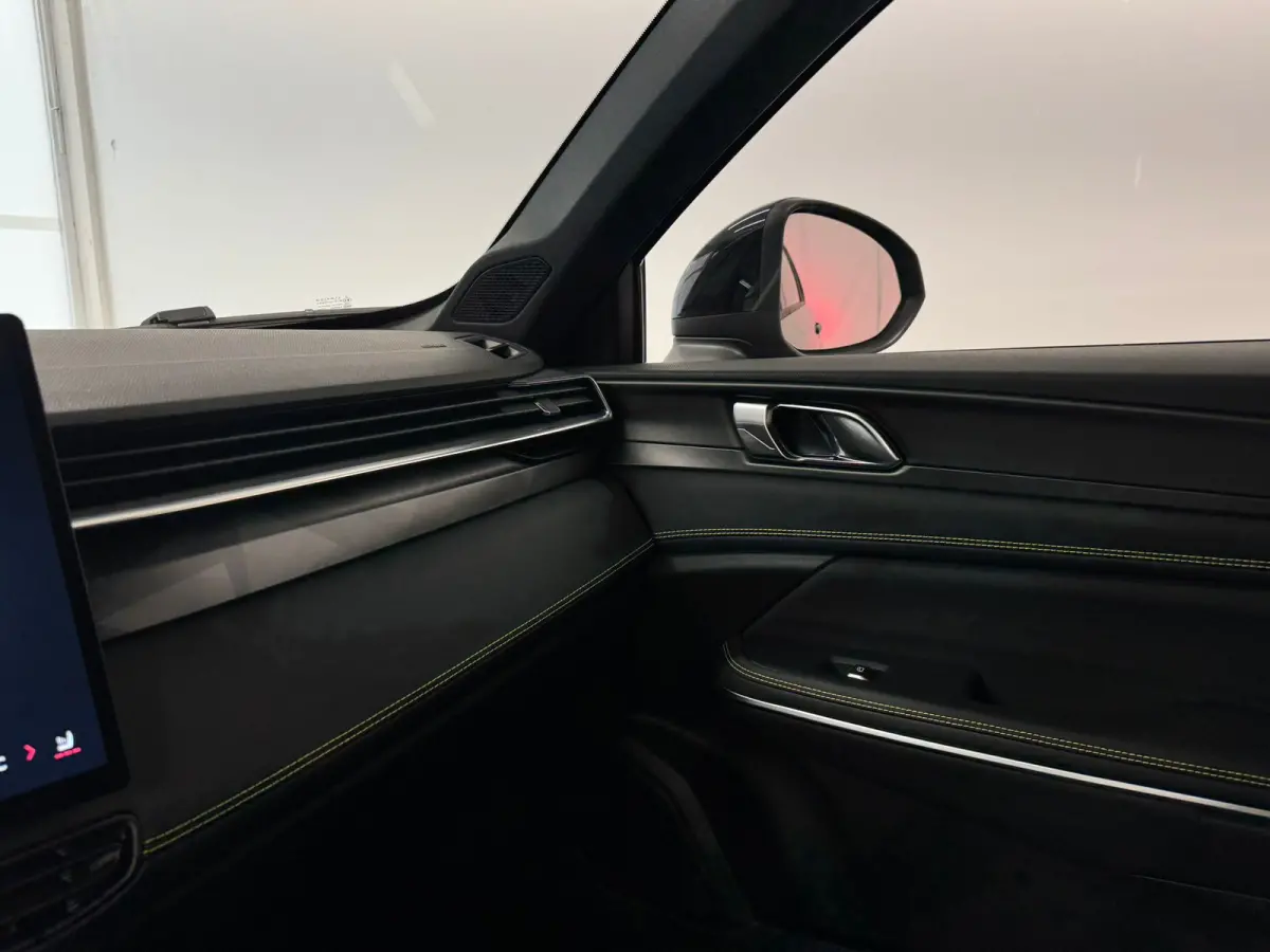 1.5 Core | Achteruitrijcamera | Alarmsysteem | Apple Carplay/Android Auto|telefoonintegratie premium