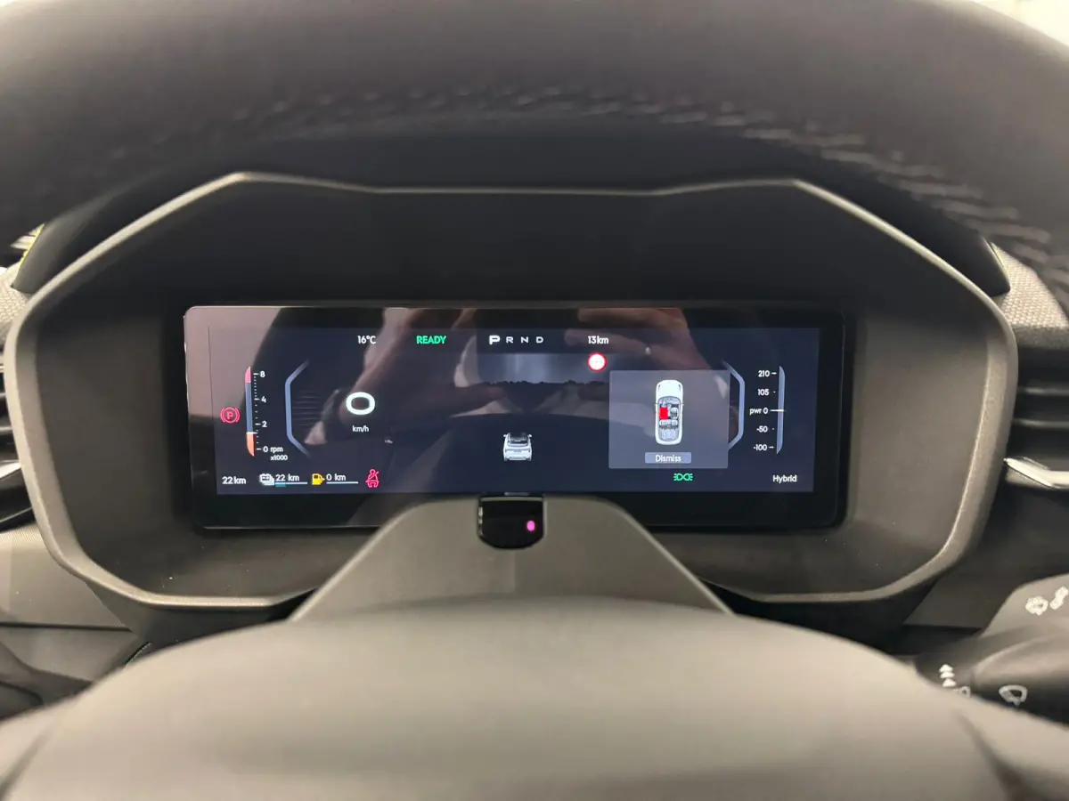 1.5 Core | Achteruitrijcamera | Alarmsysteem | Apple Carplay/Android Auto|telefoonintegratie premium