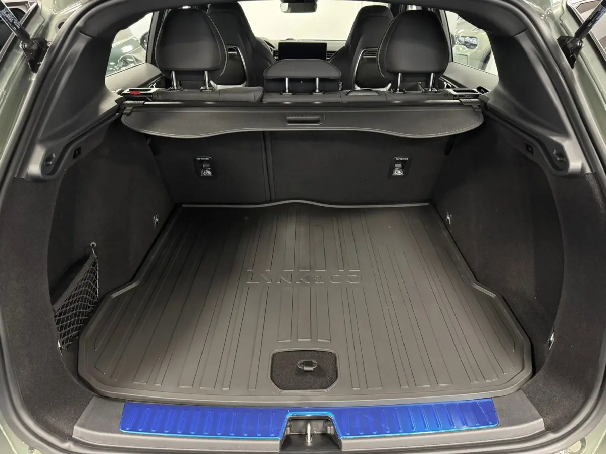 1.5 Core | Achteruitrijcamera | Alarmsysteem | Apple Carplay/Android Auto|telefoonintegratie premium