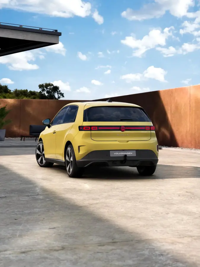 211pk Style First Edition 52 kWh | Panoramadak | 19" Velgen