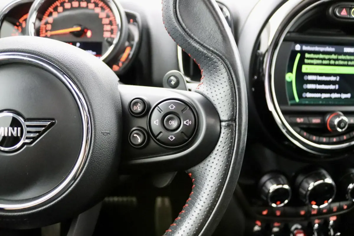 2.0 Cooper S Chili zwart