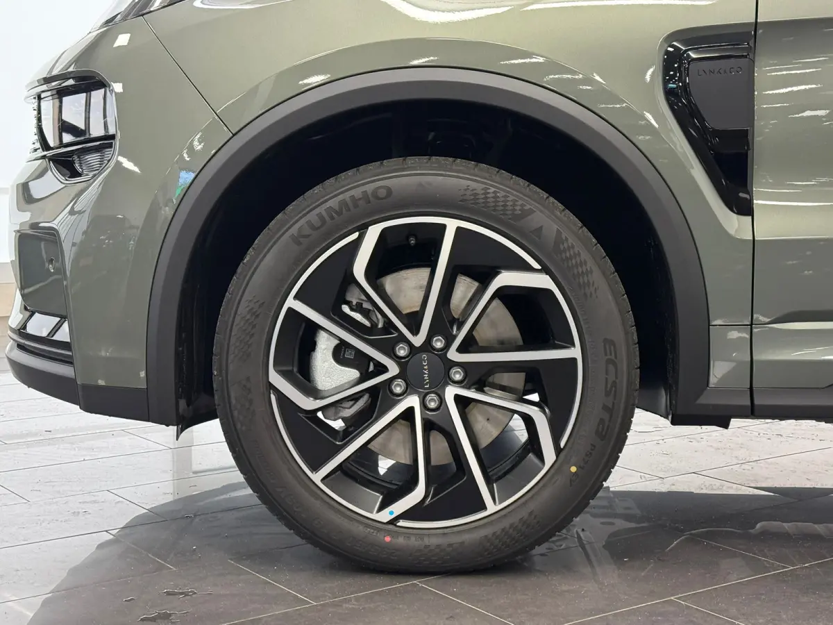 1.5 Core | Achteruitrijcamera | Alarmsysteem | Apple Carplay/Android Auto|telefoonintegratie premium