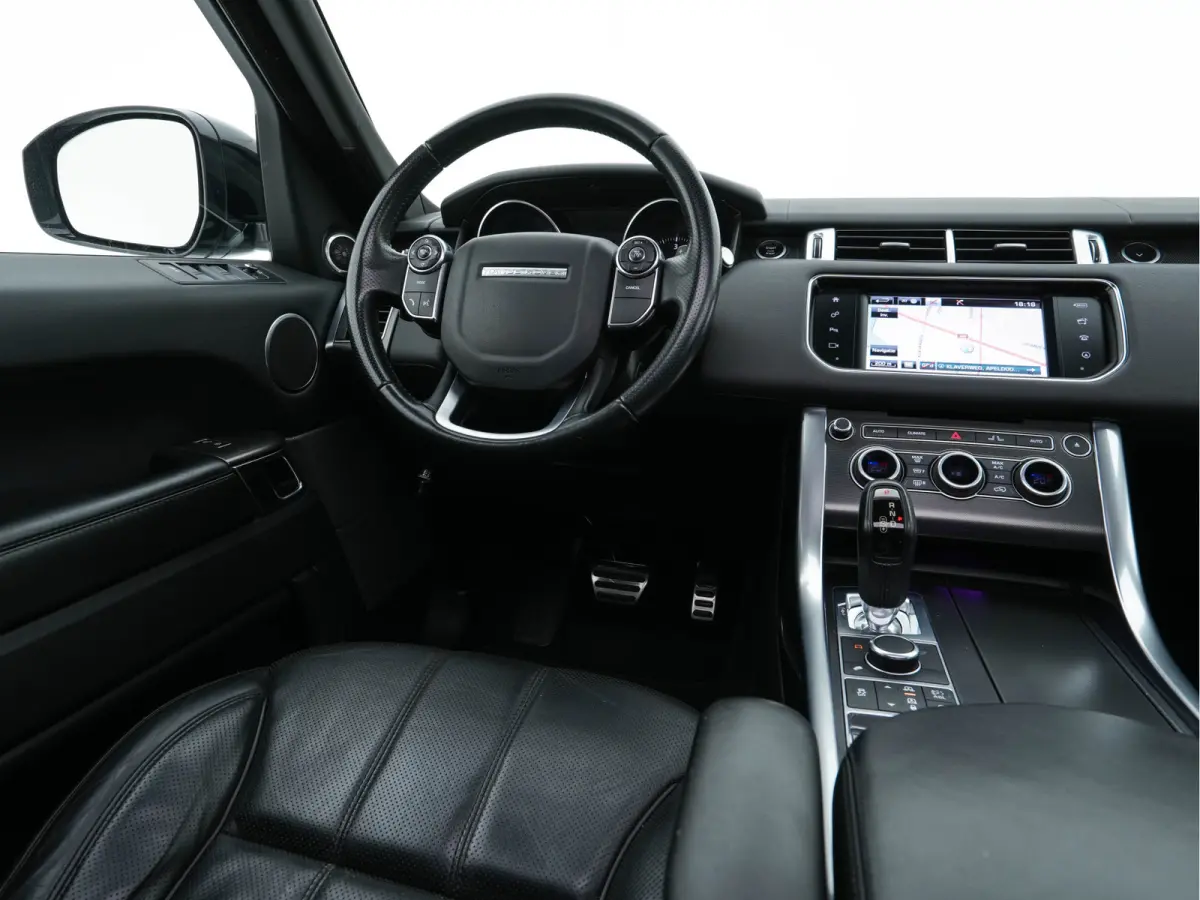 3.0 SDV6 HSE Dynamic Aut. *PANO | LEATHER | BI-XENON | NAVI-FULLMAP | CAMERA | KEYLESS | AIR-SUSPENSION | ECC | PDC | CRUISE | PRIVACY-GLASS | SHIFT-PADDLES | BREMBO-BRAKES | COMFORT-SEATS |