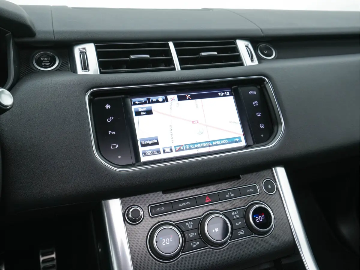 3.0 SDV6 HSE Dynamic Aut. *PANO | LEATHER | BI-XENON | NAVI-FULLMAP | CAMERA | KEYLESS | AIR-SUSPENSION | ECC | PDC | CRUISE | PRIVACY-GLASS | SHIFT-PADDLES | BREMBO-BRAKES | COMFORT-SEATS |