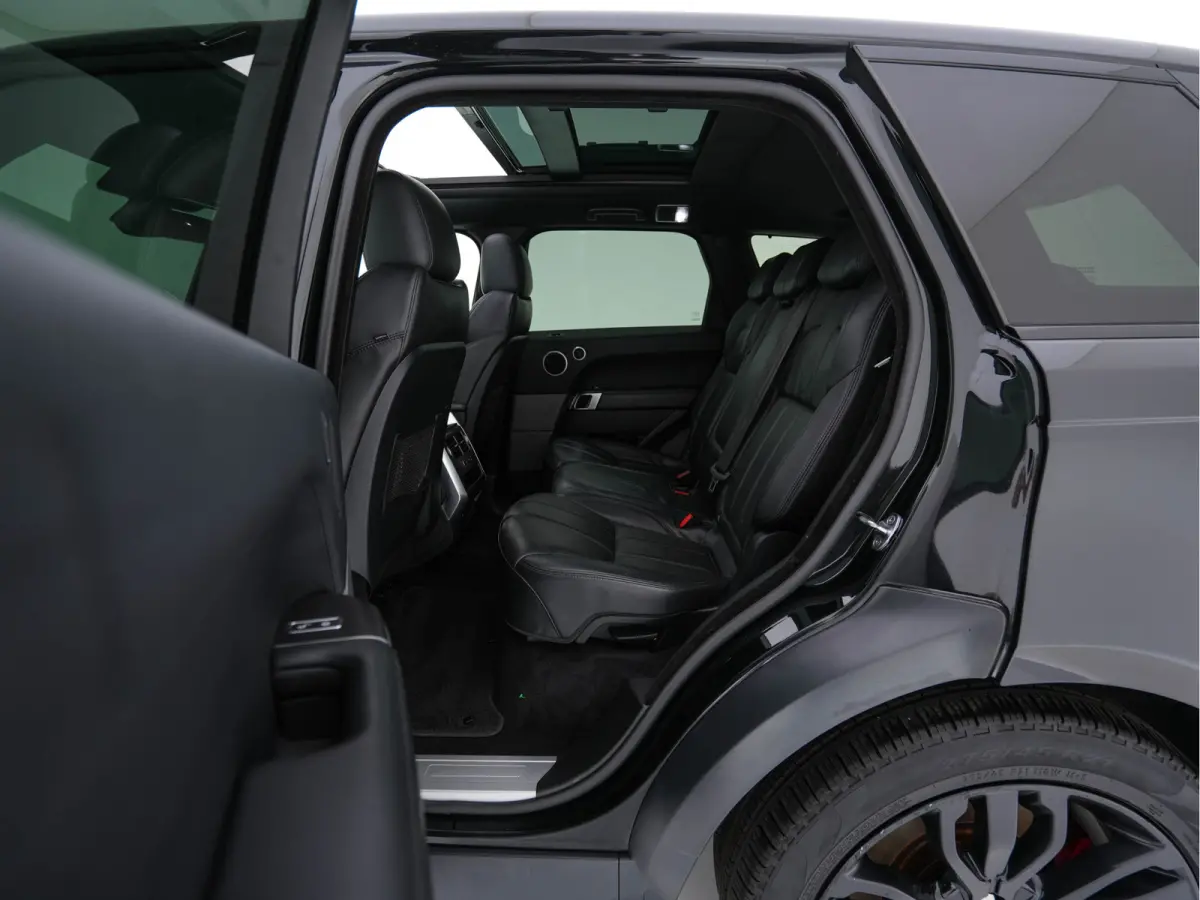 3.0 SDV6 HSE Dynamic Aut. *PANO | LEATHER | BI-XENON | NAVI-FULLMAP | CAMERA | KEYLESS | AIR-SUSPENSION | ECC | PDC | CRUISE | PRIVACY-GLASS | SHIFT-PADDLES | BREMBO-BRAKES | COMFORT-SEATS |