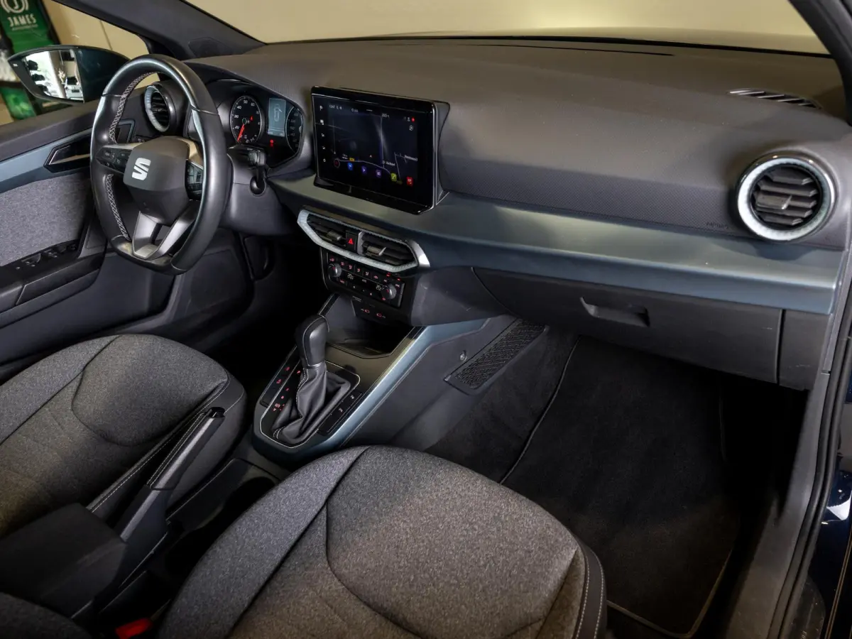 1.0 TSI Xperience / 110pk / Airco / Klimaatregeling / Apple carplay / Navigatie
