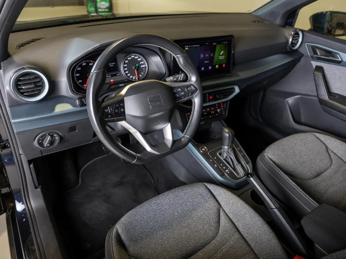 1.0 TSI Xperience / 110pk / Airco / Klimaatregeling / Apple carplay / Navigatie