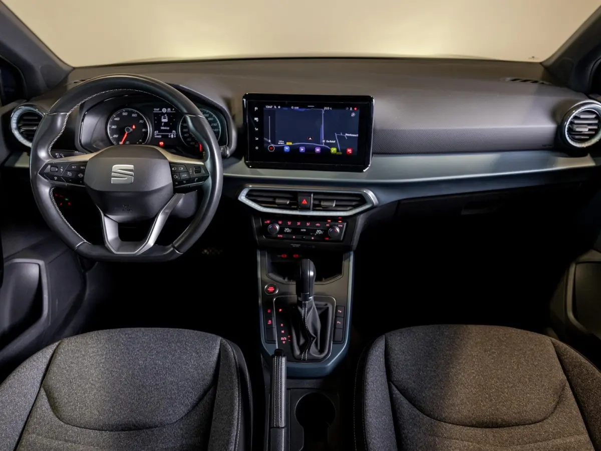 1.0 TSI Xperience / 110pk / Airco / Klimaatregeling / Apple carplay / Navigatie