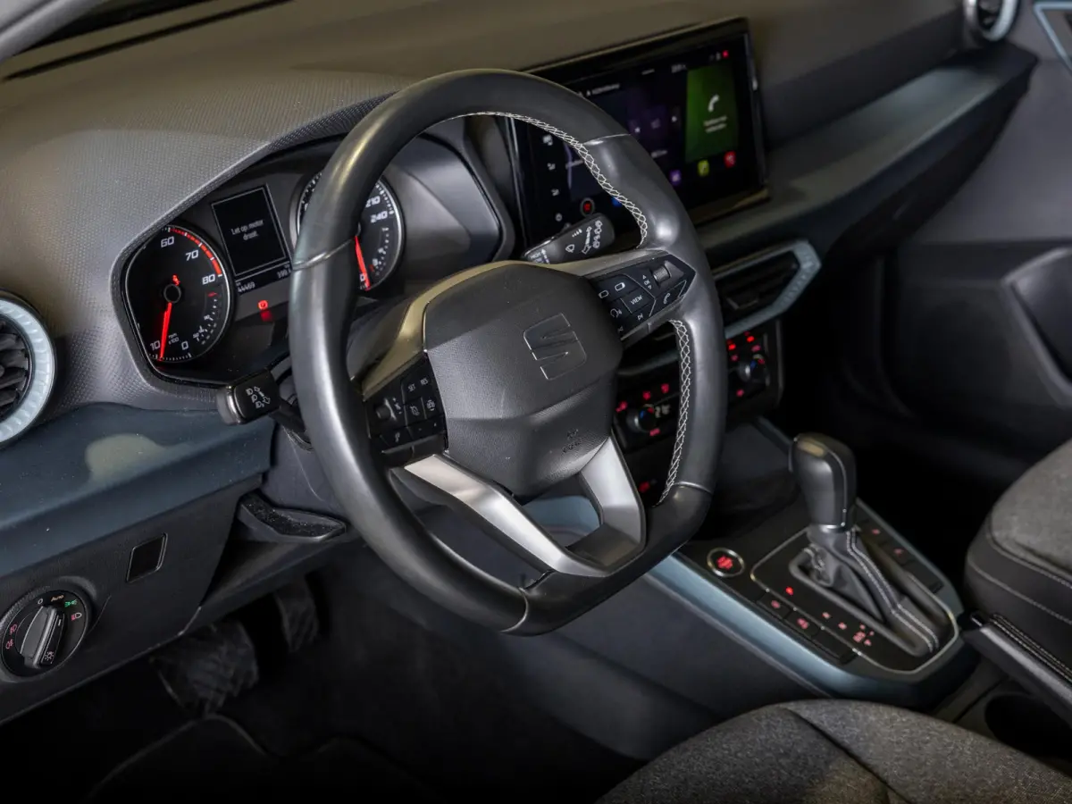 1.0 TSI Xperience / 110pk / Airco / Klimaatregeling / Apple carplay / Navigatie