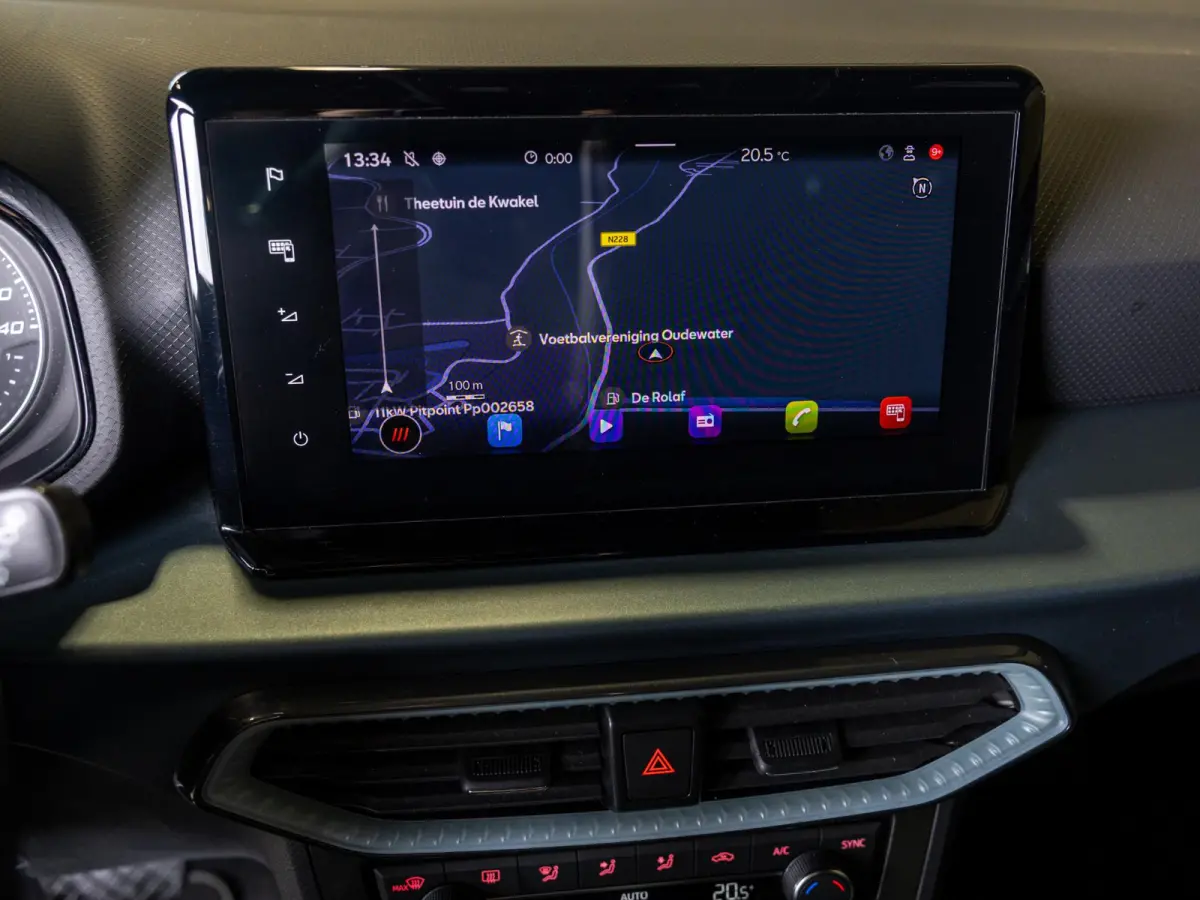 1.0 TSI Xperience / 110pk / Airco / Klimaatregeling / Apple carplay / Navigatie
