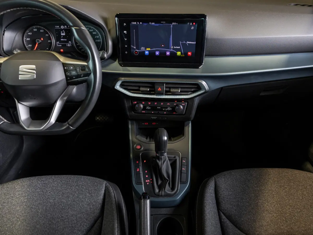 1.0 TSI Xperience / 110pk / Airco / Klimaatregeling / Apple carplay / Navigatie