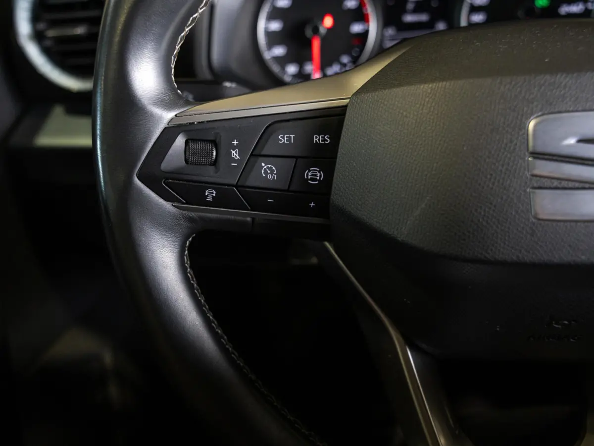 1.0 TSI Xperience / 110pk / Airco / Klimaatregeling / Apple carplay / Navigatie
