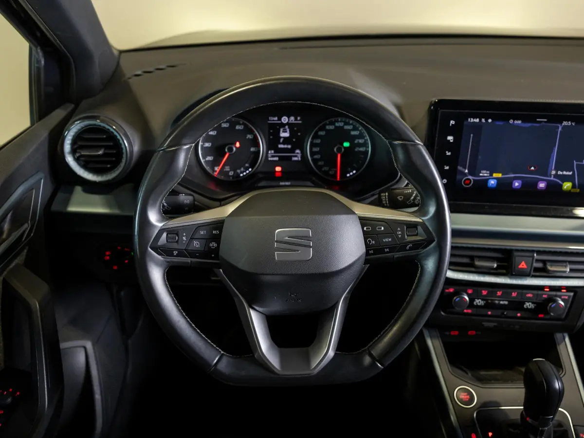 1.0 TSI Xperience / 110pk / Airco / Klimaatregeling / Apple carplay / Navigatie