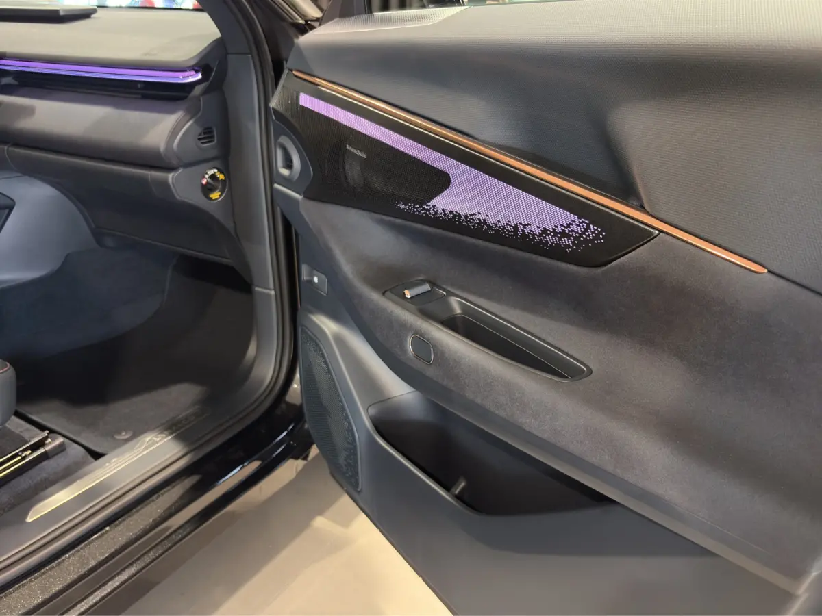 1.5 T PHEV 257 KW More | BLIS | Harman Kardon | Stoel Massage + Ventilatie |  360 Camera | Panoramadak | Stoel + stuur verwarming |