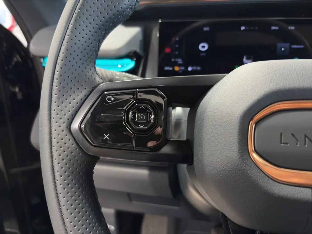 1.5 T PHEV 257 KW More | BLIS | Harman Kardon | Stoel Massage + Ventilatie |  360 Camera | Panoramadak | Stoel + stuur verwarming |