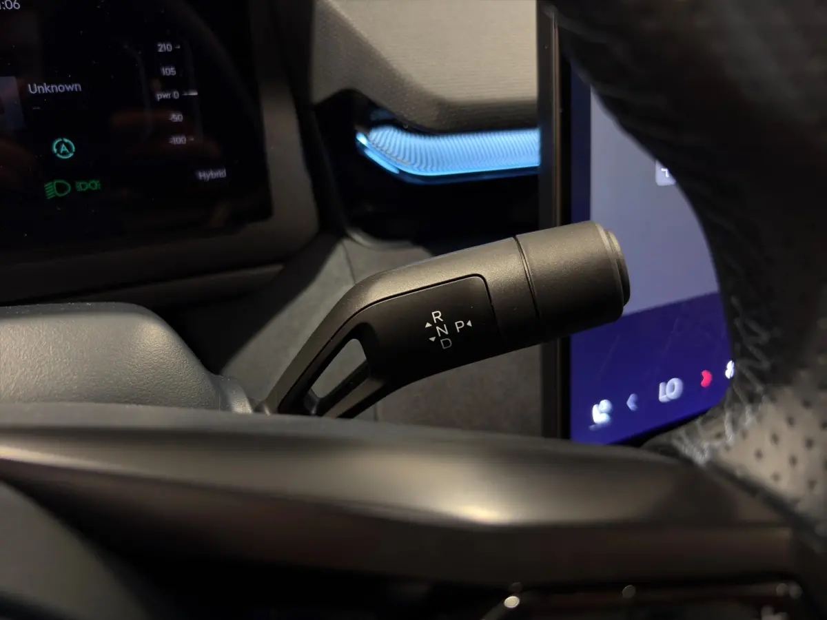 1.5 T PHEV 257 KW More | BLIS | Harman Kardon | Stoel Massage + Ventilatie |  360 Camera | Panoramadak | Stoel + stuur verwarming |
