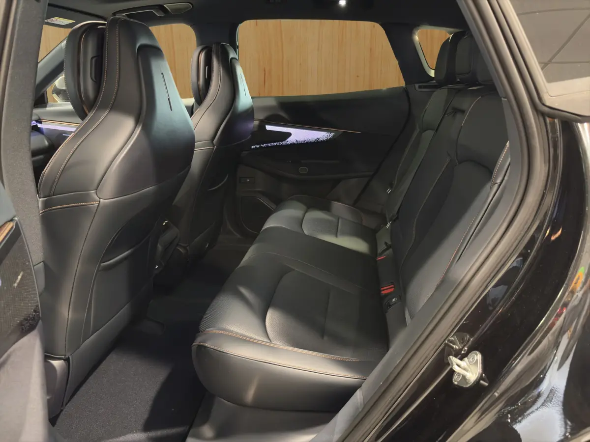 1.5 T PHEV 257 KW More | BLIS | Harman Kardon | Stoel Massage + Ventilatie |  360 Camera | Panoramadak | Stoel + stuur verwarming |