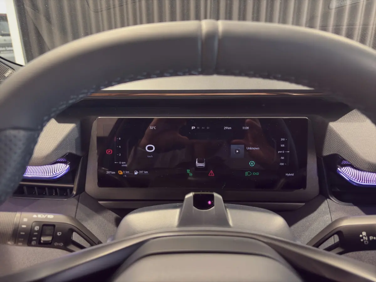 1.5 T PHEV 257 KW More | BLIS | Harman Kardon | Stoel Massage + Ventilatie |  360 Camera | Panoramadak | Stoel + stuur verwarming |