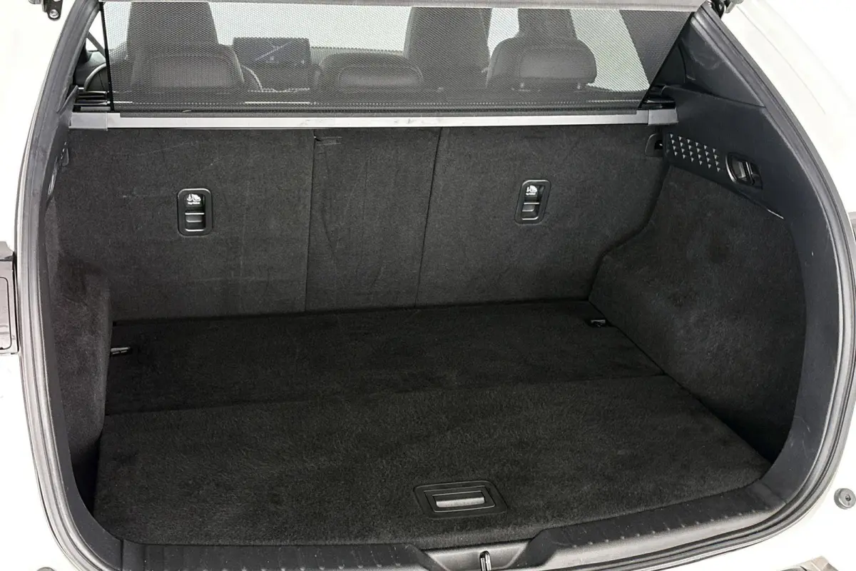 2.0 e-SkyActiv-G M Hybrid 165 Takumi Trekhaak Schuif-/Kanteldak Stoelventilatie