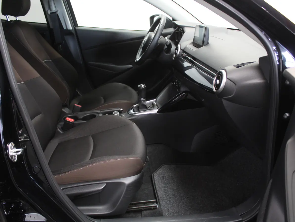 1.5 Skyactiv-G Style Selected AIRCO | LMV16 | LED | CAMERA | CARPLAY | CRUISE | DAB