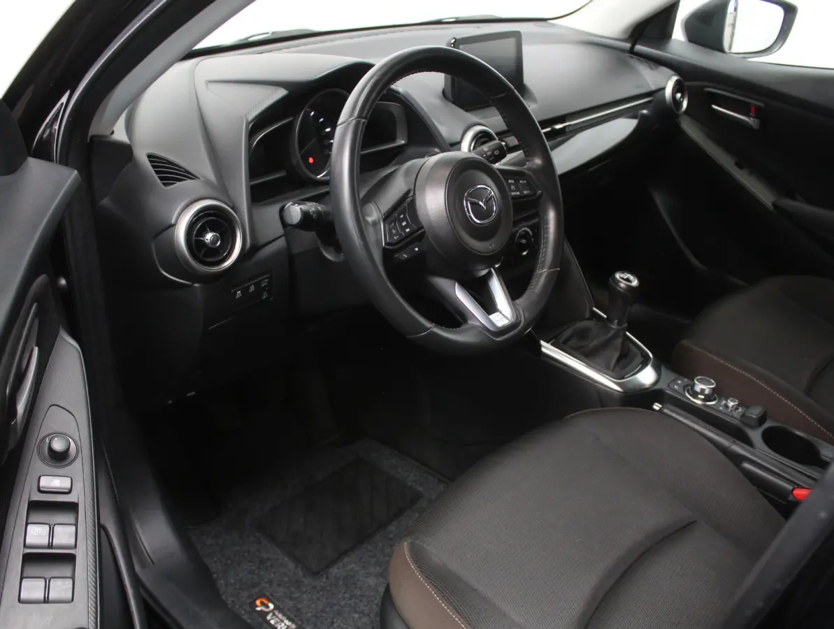 1.5 Skyactiv-G Style Selected AIRCO | LMV16 | LED | CAMERA | CARPLAY | CRUISE | DAB
