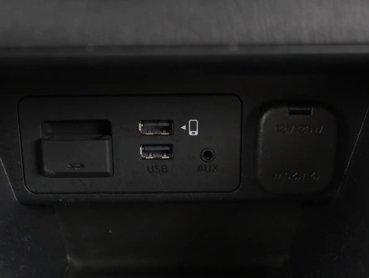 1.5 Skyactiv-G Style Selected AIRCO | LMV16 | LED | CAMERA | CARPLAY | CRUISE | DAB
