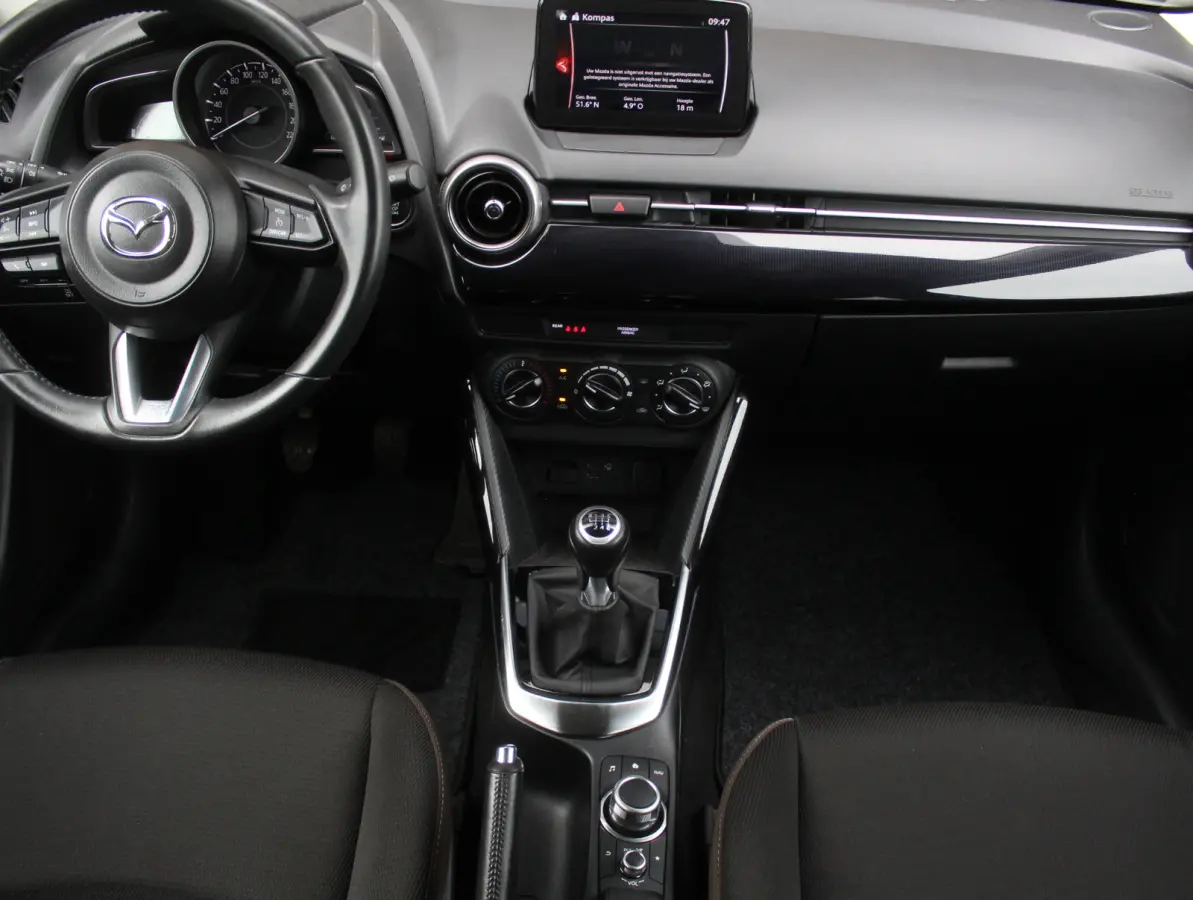 1.5 Skyactiv-G Style Selected AIRCO | LMV16 | LED | CAMERA | CARPLAY | CRUISE | DAB