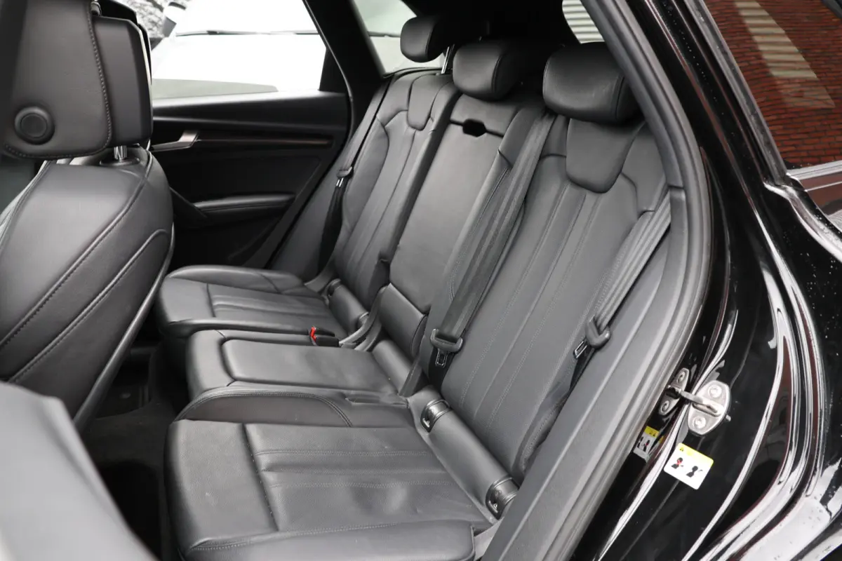 3.0 TFSI 354 PK SQ5 | Stoelventilatie | Luchtvering | B&O | CarPlay | Camera | Carbon inleg | Keyless Go | Elek .trekhaak