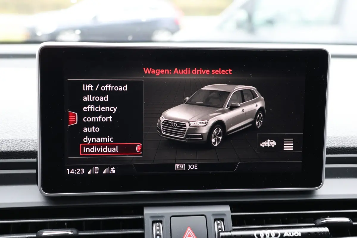 3.0 TFSI 354 PK SQ5 | Stoelventilatie | Luchtvering | B&O | CarPlay | Camera | Carbon inleg | Keyless Go | Elek .trekhaak