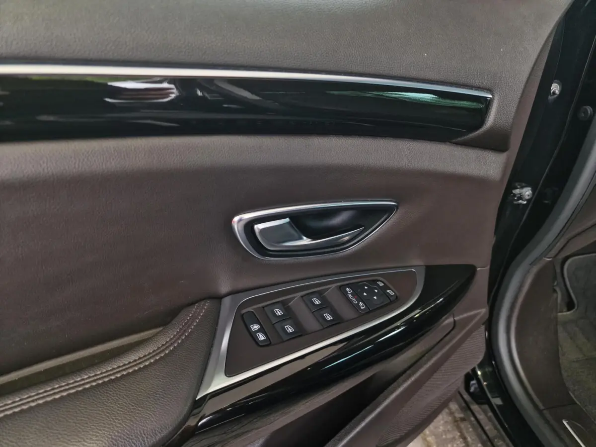 1.6 TCe Dynamique|Automaat|200PK|Trekhaak|schuifdak|LED|Camera|19inch Zomer & winterbanden|