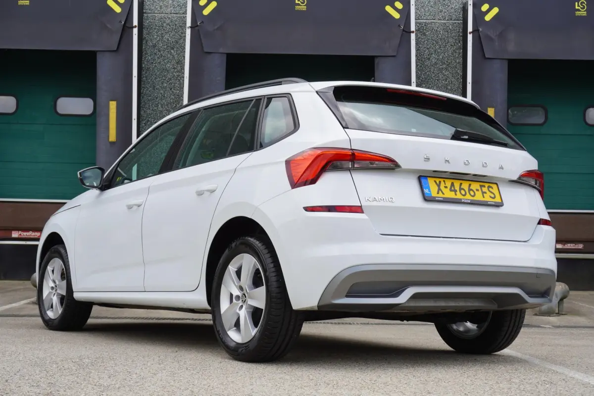 1.0 TSI 110pk Ambition | Airco | Cruise Control | SmartLink | Lane Assist