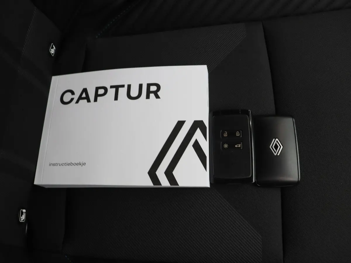 E-Tech full hybrid 145pk Esprit Alpine | Stuurverwarming | Adaptive Cruise | Digitale Cockpit | Achteruitrijcamera | Google Navigatie |