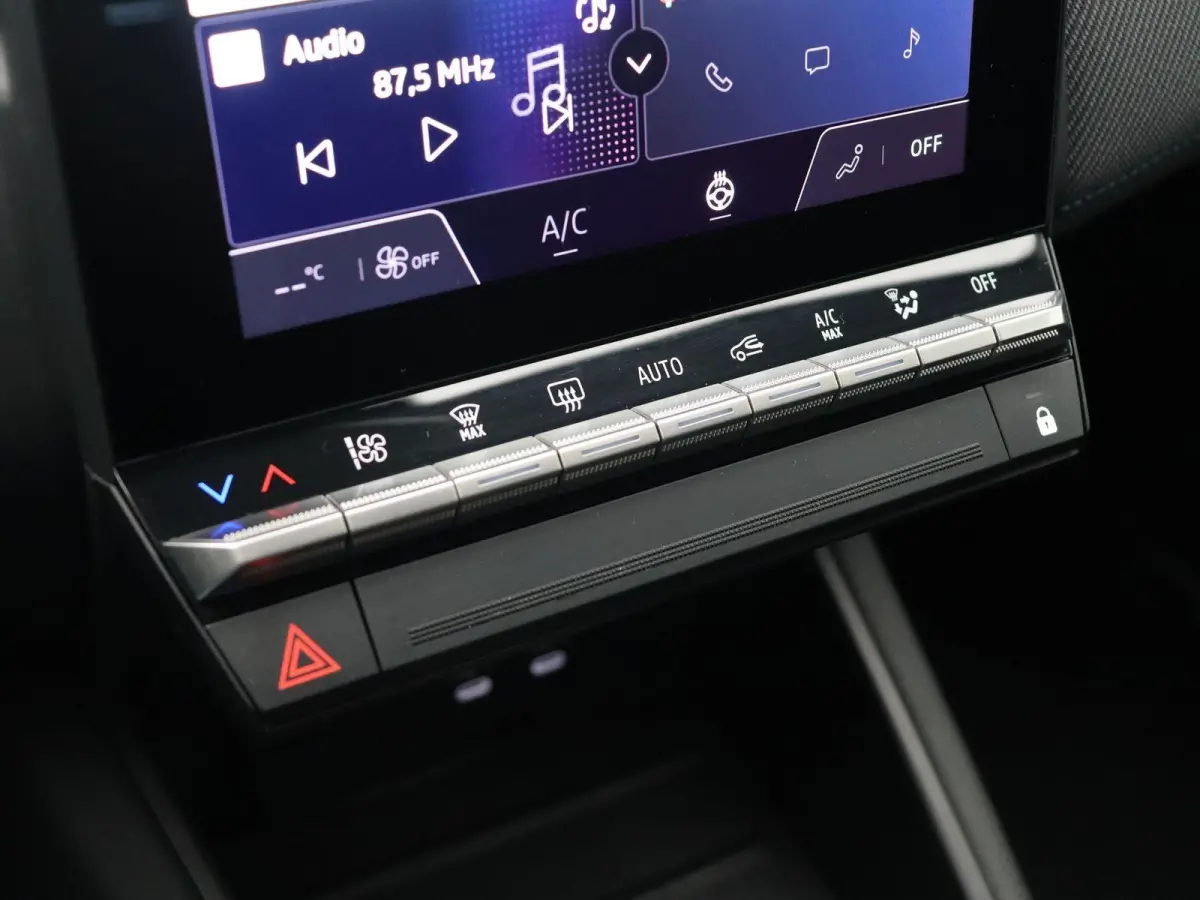 E-Tech full hybrid 145pk Esprit Alpine | Stuurverwarming | Adaptive Cruise | Digitale Cockpit | Achteruitrijcamera | Google Navigatie |