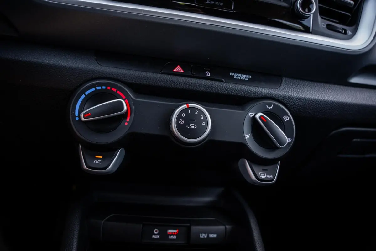 1.0 T-GDi DynamicLine*CARPLAY*NAP*CAMERA*NAVI*LED*