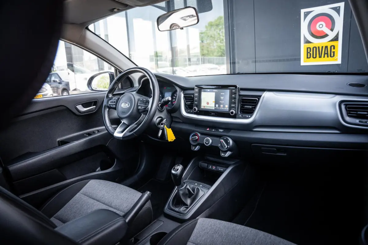1.0 T-GDi DynamicLine*CARPLAY*NAP*CAMERA*NAVI*LED*