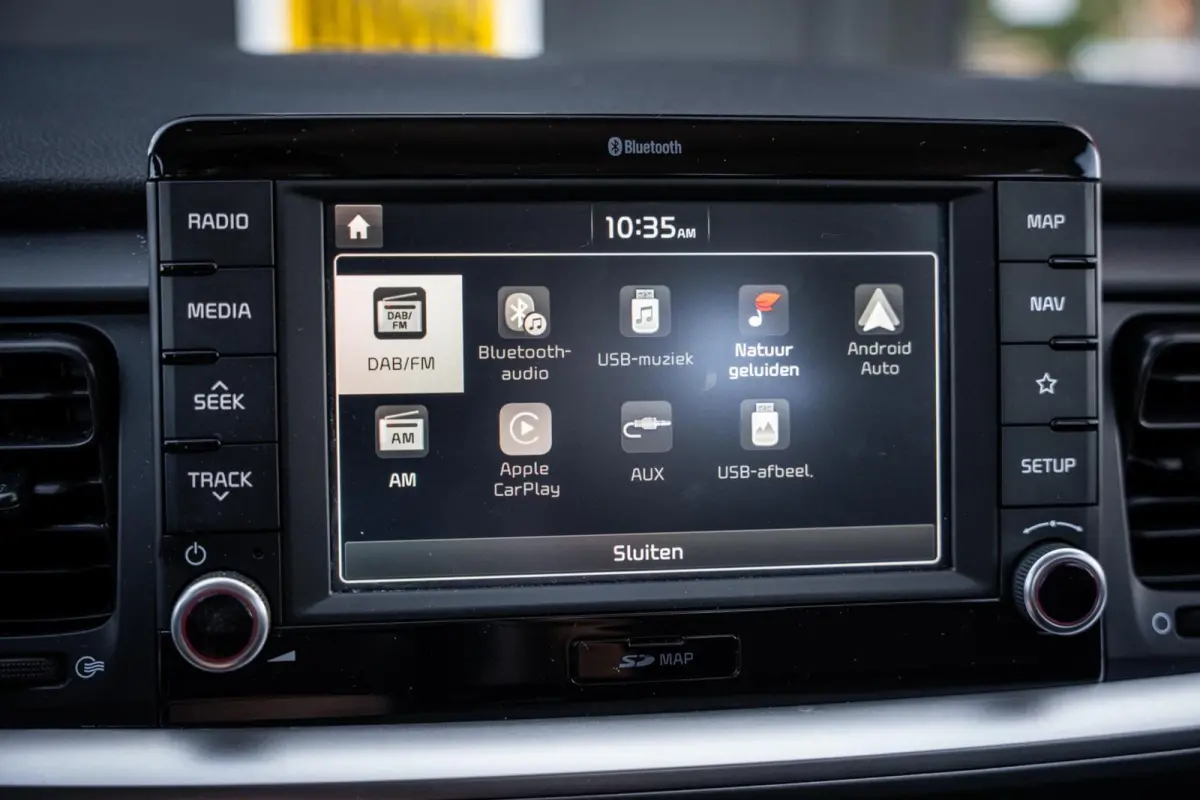 1.0 T-GDi DynamicLine*CARPLAY*NAP*CAMERA*NAVI*LED*