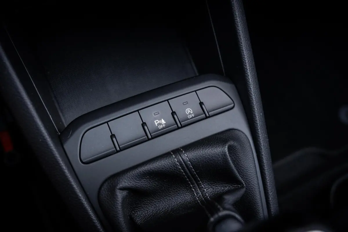 1.0 T-GDi DynamicLine*CARPLAY*NAP*CAMERA*NAVI*LED*
