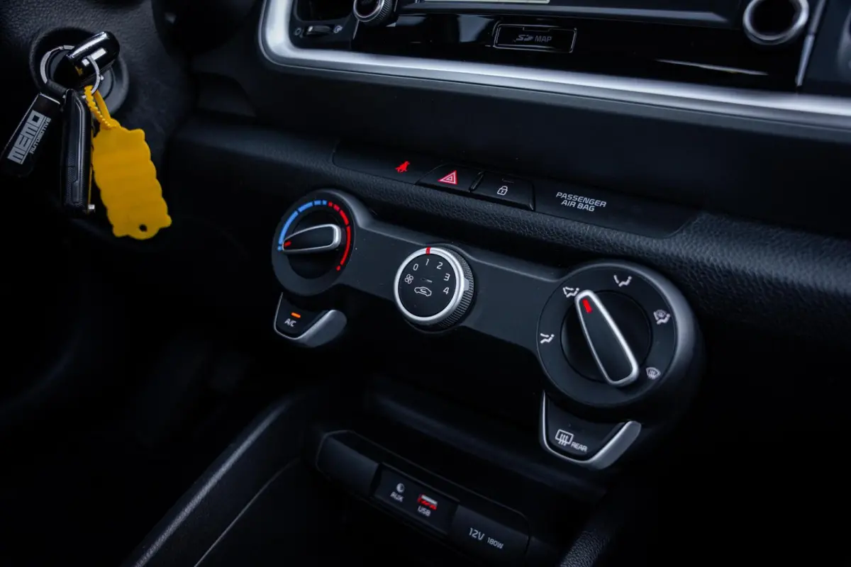 1.0 T-GDi DynamicLine*CARPLAY*NAP*CAMERA*NAVI*LED*