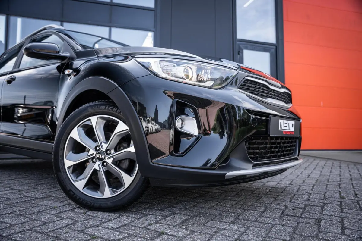 1.0 T-GDi DynamicLine*CARPLAY*NAP*CAMERA*NAVI*LED*