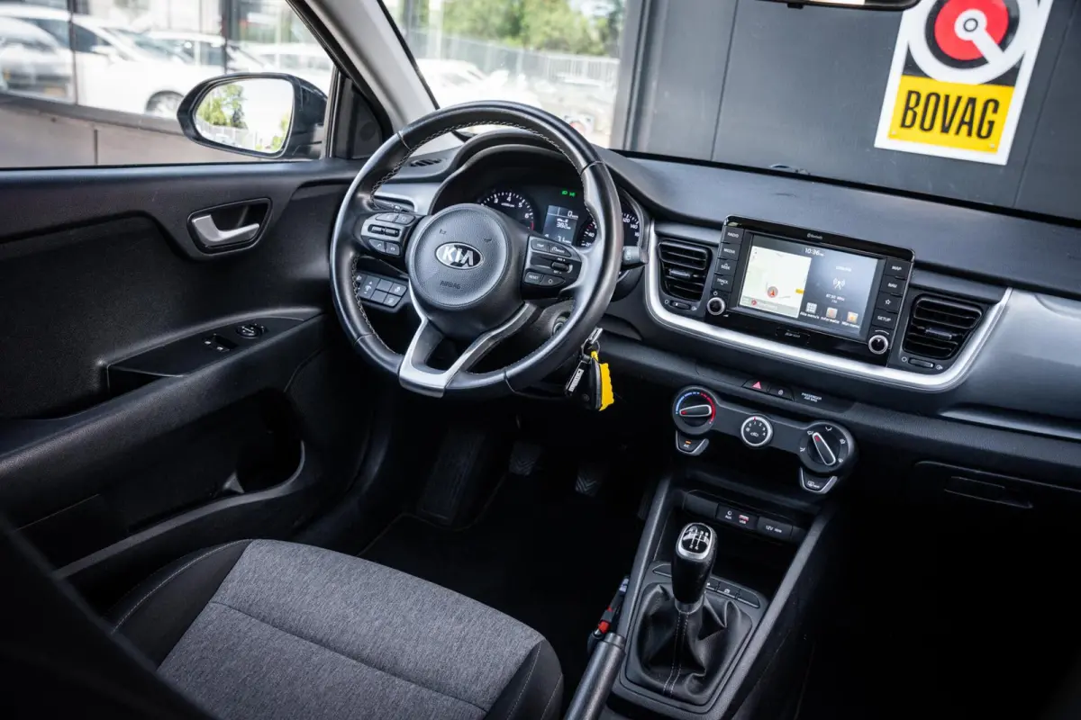 1.0 T-GDi DynamicLine*CARPLAY*NAP*CAMERA*NAVI*LED*