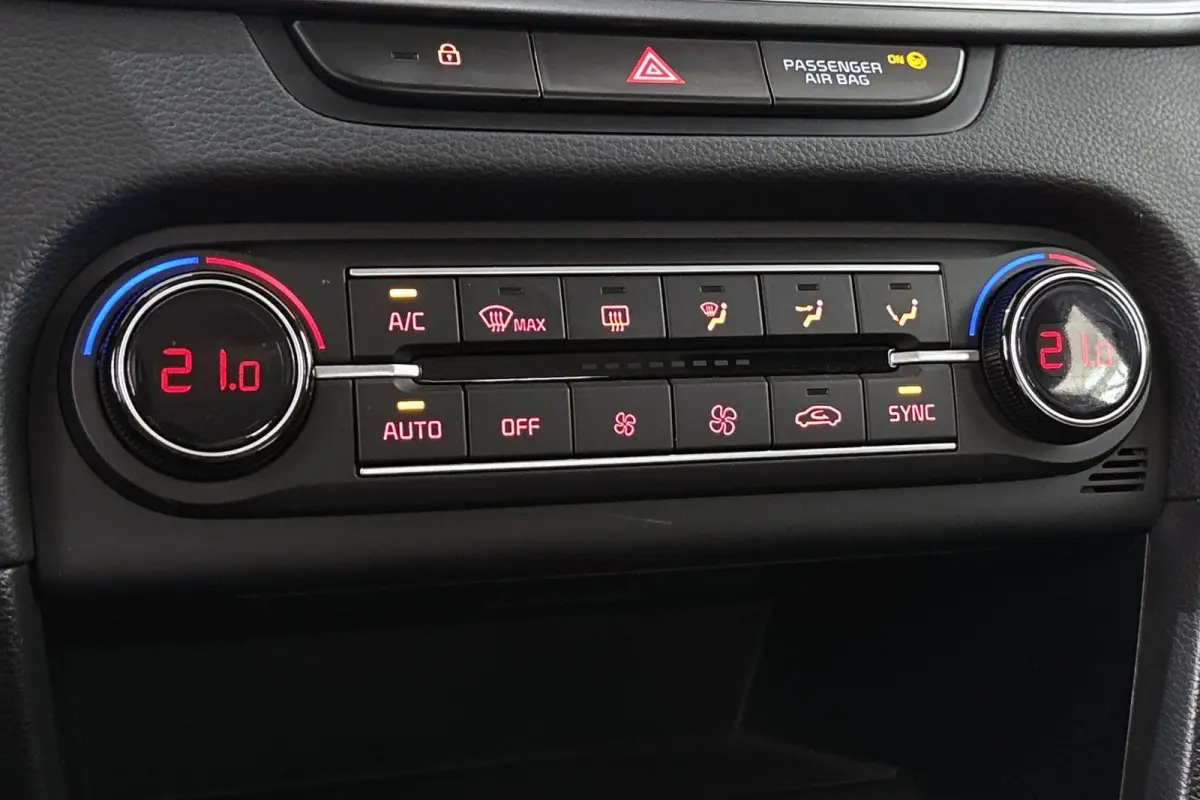 1.0 T-GDi MHEV DynamicLine Automaat Navi Camera Apple Carplay Clima