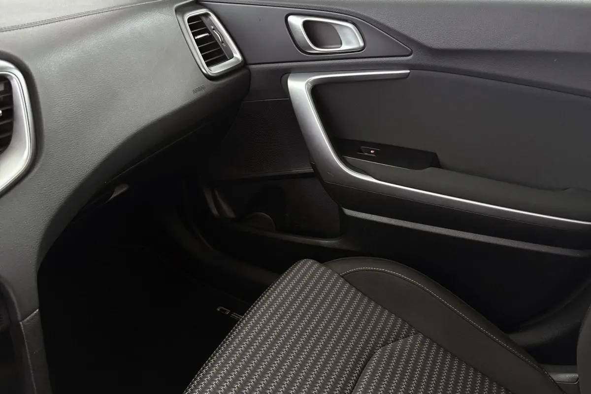 1.0 T-GDi MHEV DynamicLine Automaat Navi Camera Apple Carplay Clima