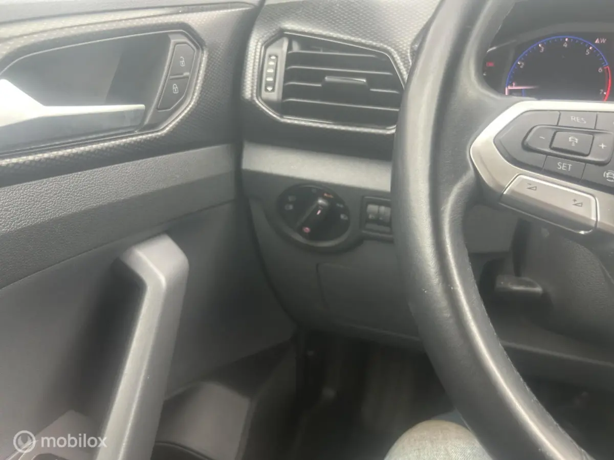 1.0 TSI Life Business