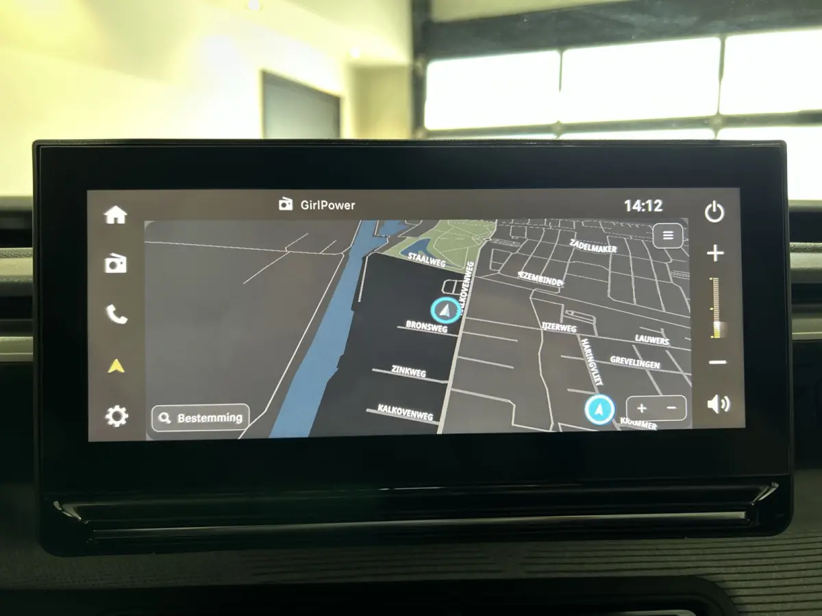 Max 113pk Comfort Range 44 kWh | 11kw 3-fase lader | head up display | navigatie | Bespaar € 6.750,00!!