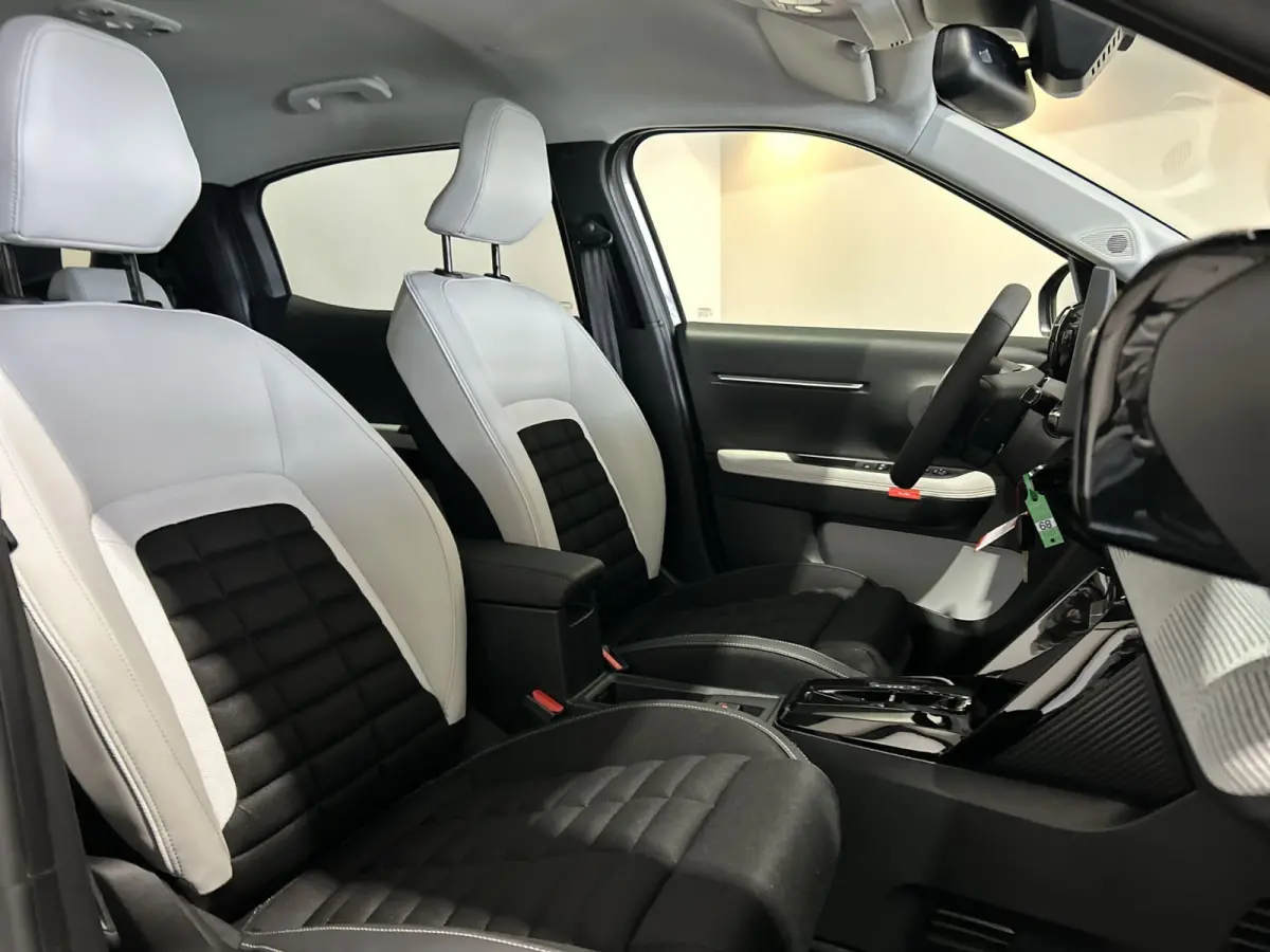 Max 113pk Comfort Range 44 kWh | 11kw 3-fase lader | head up display | navigatie | Bespaar € 6.750,00!!